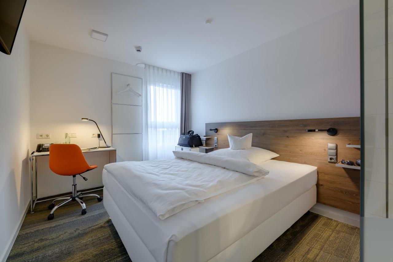 Citty Hotel ชไวน์ฟอร์ท ภายนอก รูปภาพ
