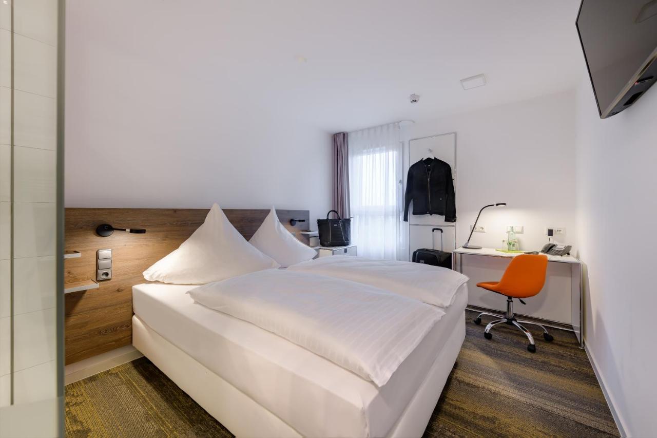 Citty Hotel ชไวน์ฟอร์ท ภายนอก รูปภาพ